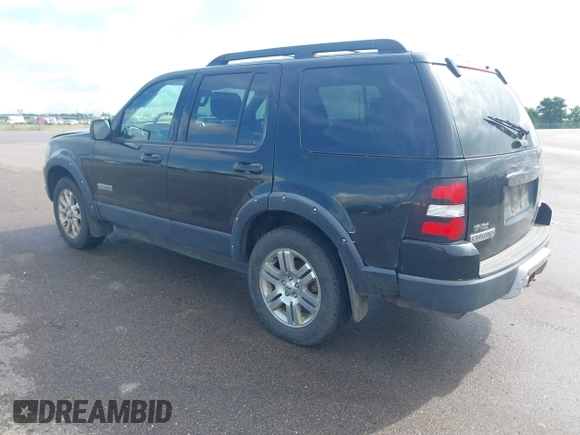 2008 Ford Explorer XLT z VIN 1FMEU73E98UA29846, wystawiony jako IAAI lot #42824300 z przebiegiem 198 198 mil mil oraz . Historia ofert i sprzedaży dostępna na DreamBid. Obrazek 3.