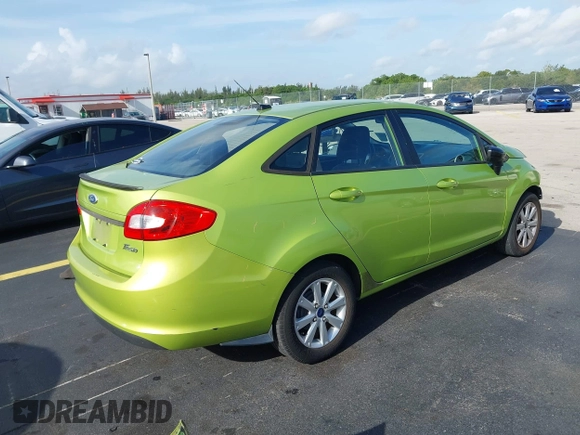 2011 Ford Fiesta SE z VIN 3FADP4BJ3BM181711, wystawiony jako IAAI lot #42492104 z przebiegiem 102 667 mil mil oraz . Historia ofert i sprzedaży dostępna na DreamBid. Obrazek 4.