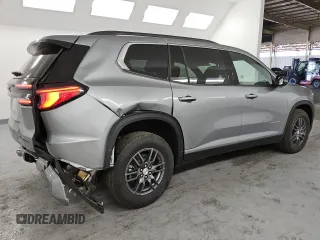 2025 GMC Acadia FWD Elevation z VIN 1GKENKRS3SJ129973, wystawiony jako Copart lot #89208175 z przebiegiem 3 391 mil mil oraz Czysty tytuł • Clean title. Historia ofert i sprzedaży dostępna na DreamBid. Obrazek 3.