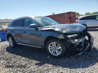 2023 Audi Q5 S line Premium with VIN WA1GAAFY4P2124408, listed as a Copart auction lot 57766075 with 14,286 mi miles and Salvage title. Bid and sale history available at DreamBid. Image 4.