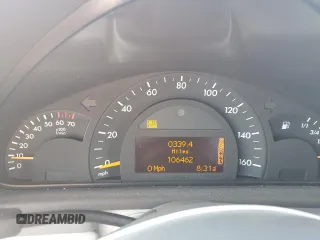 2002 Mercedes-Benz C 230/260/280/320 z VIN WDBRF64JX2F151681, wystawiony jako Copart lot #58432005 z przebiegiem 106 462 mil mil oraz Szkoda całkowita • Salvage title. Historia ofert i sprzedaży dostępna na DreamBid. Obrazek 9.