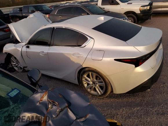 2023 Lexus IS 300 z VIN JTHCA1D21P5125158, wystawiony jako Copart lot #81496734 z przebiegiem Nie podano mil oraz Szkoda całkowita • Salvage title. Historia ofert i sprzedaży dostępna na DreamBid. Obrazek 2.