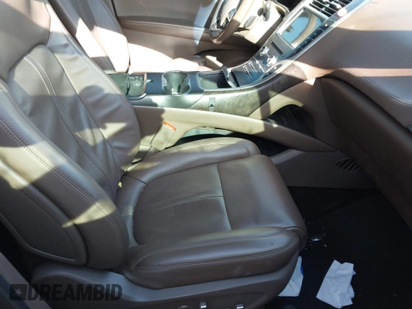 2018 Lincoln MKX Reserve with VIN 2LMPJ6LR4JBL26828, listed as a IAAI auction lot 41143231 with 94,741 mi miles. Bid and sale history available at carsss.com. Image 5.