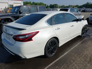 2017 Nissan Altima SR z VIN 1N4AL3AP3HC202002, wystawiony jako IAAI lot #42160655 z przebiegiem 174 226 mil mil oraz . Historia ofert i sprzedaży dostępna na DreamBid. Obrazek 4.