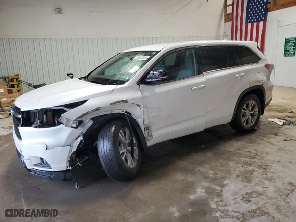 2015 Toyota Highlander LE with VIN 5TDBKRFH8FS198921, listed as a Copart auction lot 50288535 with 95,639 mi miles and Salvage Title. Bid and sale history available at carsss.com. Image 1.