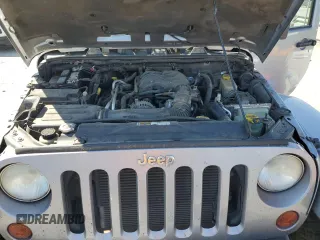 2013 Jeep Wrangler Unlimited Sahara with VIN 1C4BJWEG5DL662756, listed as a Copart auction lot 56423615 with 189,355 mi miles and Salvage title. Bid and sale history available at DreamBid. Image 11.