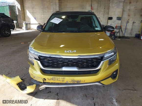 2022 Kia Seltos S with VIN KNDEU2AA2N7235334, listed as a IAAI auction lot 41758374 with NaN miles. Bid and sale history available at carsss.com. Image 12.