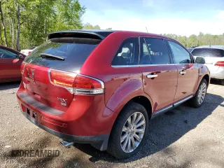 2013 Lincoln MKX z VIN 2LMDJ8JK9DBL14019, wystawiony jako Copart lot #56323495 z przebiegiem 128 687 mil mil oraz Czysty tytuł • Clean title. Historia ofert i sprzedaży dostępna na DreamBid. Obrazek 3.