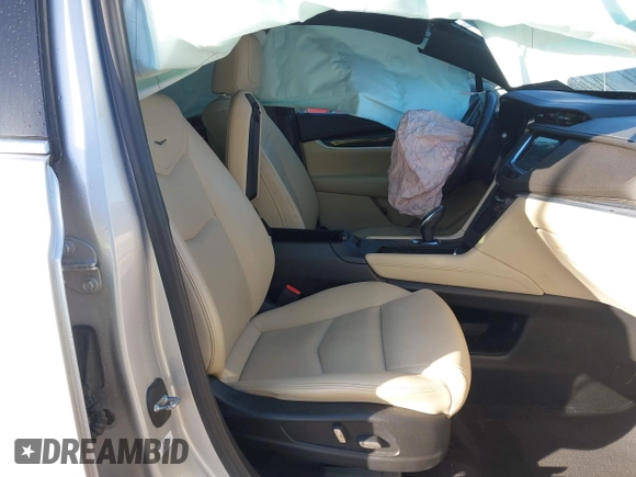 2018 Cadillac XT5 FWD with VIN 1GYKNARS9JZ226789, listed as a IAAI auction lot 41827357 with 60,469 mi miles. Bid and sale history available at carsss.com. Image 5.
