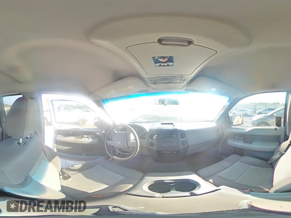 2005 Ford F-150 STX с VIN 1FTRX12W95FB70047, выставлен на аукционе Copart как лот 59154365 с пробегом 209 721 миль миль и Списание • Salvage title. История ставок и продаж доступна на DreamBid. Изображение 14.