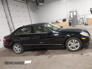 2010 Mercedes-Benz E 350 Luxury с VIN WDDHF8HB3AA145458, выставлен на аукционе IAAI как лот 42181113 с пробегом 169 964 миль миль и . История ставок и продаж доступна на DreamBid. Изображение 13.