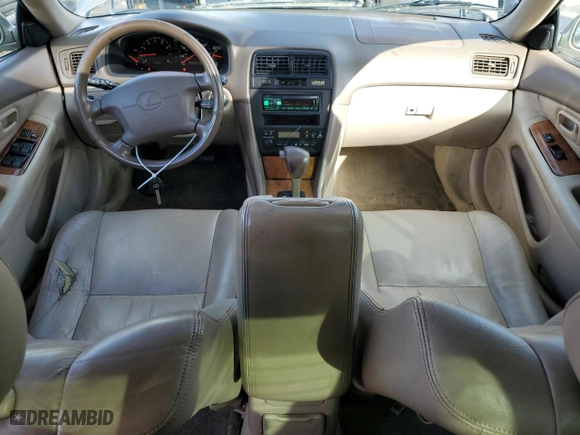 1998 Lexus ES 300 Luxury Sport Sdn with VIN JT8BF28G7W0142096, listed as a Copart auction lot 44586765 with 214,025 mi miles and Salvage Title. Bid and sale history available at carsss.com. Image 8.