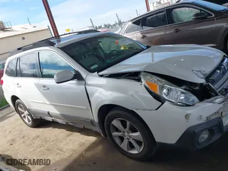 2013 Subaru Outback 2.5i Limited with VIN 4S4BRBLC2D3254437, listed as a IAAI auction lot 41680881 with 121,127 mi miles. Bid and sale history available at carsss.com. Image 13.