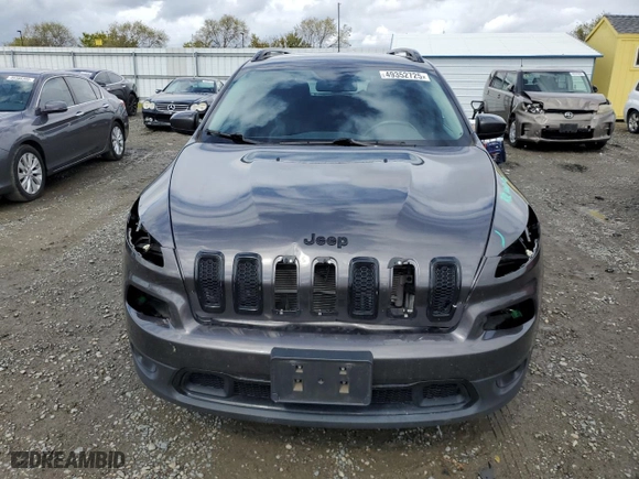 2018 Jeep Cherokee Latitude with VIN 1C4PJLCX3JD558621, listed as a Copart auction lot 49352725 with 88,554 mi miles and Salvage Title. Bid and sale history available at carsss.com. Image 5.