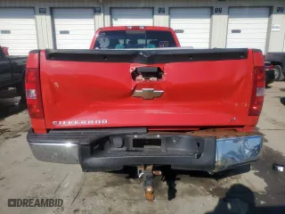 2009 Chevrolet Silverado 1500 LT with VIN 1GCEC29J09E163901, listed as a Copart auction lot 41802765 with 177,381 mi miles and Salvage Title. Bid and sale history available at carsss.com. Image 6.