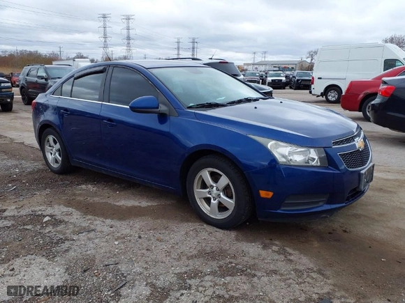 2013 Chevrolet Cruze 1LT with VIN 1G1PC5SBXD7153007, listed as a IAAI auction lot 42032884 with 180,192 mi miles. Bid and sale history available at carsss.com. Image 1.
