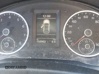 2013 Volkswagen Tiguan SE z VIN WVGBV7AX1DW006709, wystawiony jako IAAI lot #42388899 z przebiegiem 150 903 mil mil oraz . Historia ofert i sprzedaży dostępna na DreamBid. Obrazek 7.