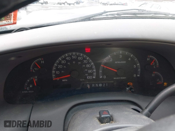 2001 Ford F-150 XL z VIN 1FTZX17201NB75918, wystawiony jako IAAI lot #41541039 z przebiegiem 225 005 mil mil oraz . Historia ofert i sprzedaży dostępna na DreamBid. Obrazek 7.