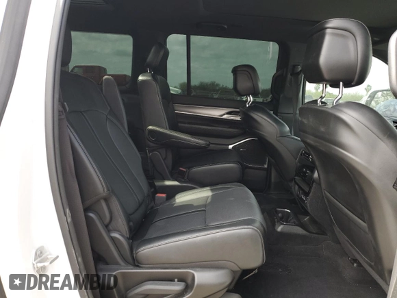 2024 Jeep Wagoneer Series II Carbide with VIN 1C4SJSBP2RS118483, listed as a Copart auction lot 45696995 with 12,101 mi miles and Salvage Title. Bid and sale history available at DreamBid. Image 11.