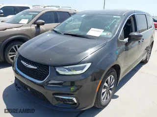 2023 Chrysler Pacifica Hybrid Touring L with VIN 2C4RC1L77PR540958, listed as a IAAI auction lot 42010484 with 61,166 mi miles. Bid and sale history available at carsss.com. Image 17.