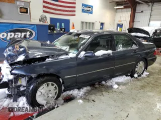 2004 Acura RL w/Navigation System with VIN JH4KA96684C001616, listed as a Copart auction lot 83496294 with 0 mi miles and Salvage Title. Bid and sale history available at carsss.com. Image 1.