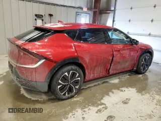2024 Kia EV6 Light Long Range with VIN KNDC3DLCXR5168374, listed as a Copart auction lot 88221655 with 3,813 mi miles and Salvage Title. Bid and sale history available at carsss.com. Image 3.