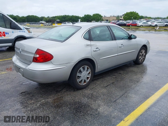 2007 Buick LaCrosse CX with VIN 2G4WC582771131358, listed as a IAAI auction lot 42231899 with 111,437 mi miles and . Bid and sale history available at DreamBid. Image 4.