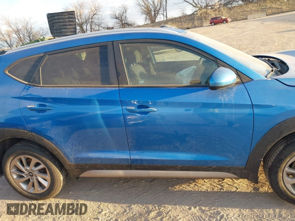 2017 Hyundai Tucson SE with VIN KM8J3CA49HU260735, listed as a IAAI auction lot 41869905 with 40,877 mi miles. Bid and sale history available at carsss.com. Image 13.
