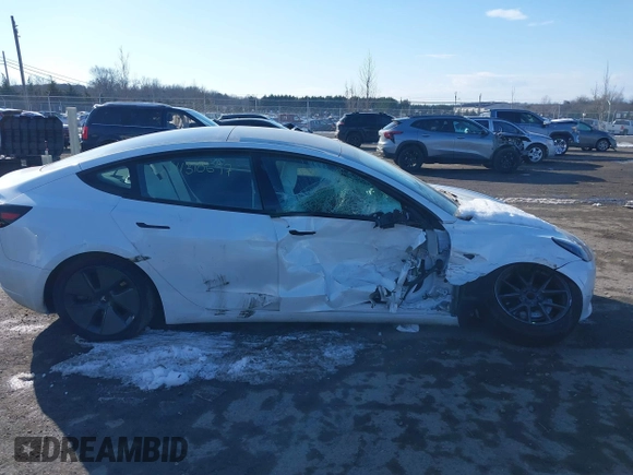 2023 Tesla Model 3 z VIN 5YJ3E1EA4PF505850, wystawiony jako IAAI lot #41310597 z przebiegiem 70 211 mil mil oraz . Historia ofert i sprzedaży dostępna na DreamBid. Obrazek 13.