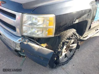 2011 Chevrolet Silverado 1500 LS with VIN 3GCPKREAXBG351026, listed as a IAAI auction lot 41682364 with 137,051 mi miles. Bid and sale history available at carsss.com. Image 18.