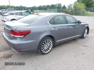 2013 Lexus LS 460 с VIN JTHCL5EF8D5017831, выставлен на аукционе IAAI как лот 42709181 с пробегом 72 271 миль миль и . История ставок и продаж доступна на DreamBid. Изображение 4.