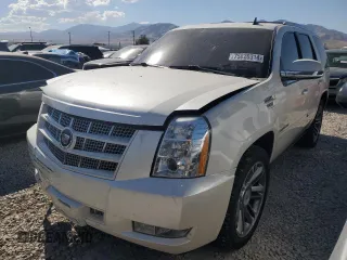 2012 Cadillac Escalade Premium z VIN 1GYS4CEFXCR219019, wystawiony jako Copart lot #75820314 z przebiegiem 107 147 mil mil oraz Szkody całkowita. Historia ofert i sprzedaży dostępna na DreamBid. Obrazek 1.
