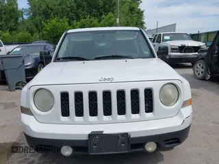 2014 Jeep Patriot Altitude with VIN 1C4NJPBA8ED504989, listed as a IAAI auction lot 42284403 with 196,922 mi miles and . Bid and sale history available at DreamBid. Image 6.