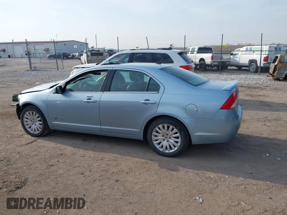 2010 Mercury Milan Hybrid z VIN 3MEDM0L33AR660979, wystawiony jako IAAI lot #41994618 z przebiegiem 114 007 mil mil oraz . Historia ofert i sprzedaży dostępna na DreamBid. Obrazek 15.