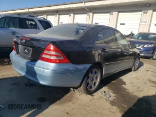 2004 Mercedes-Benz C 240 с VIN WDBRF61J74E015280, выставлен на аукционе Copart как лот 42231125 с пробегом 196 521 миль миль и Списание • Salvage title. История ставок и продаж доступна на DreamBid. Изображение 3.