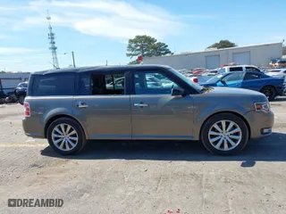2014 Ford Flex Limited with VIN 2FMGK5D85EBD00687, listed as a IAAI auction lot 41715925 with 211,280 mi miles. Bid and sale history available at carsss.com. Image 13.