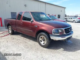 2000 Ford F-150 XL with VIN 1FTZX1725YNB34291, listed as a IAAI auction lot 41831745 with 207,119 mi miles. Bid and sale history available at carsss.com. Image 1.