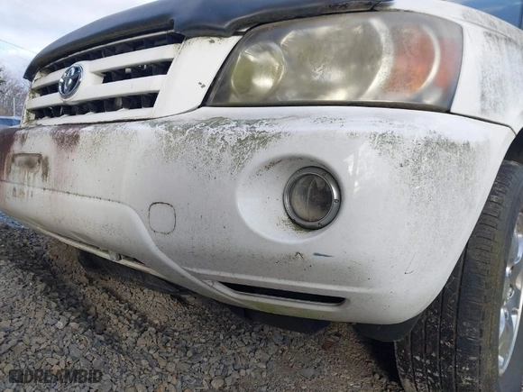 2004 Toyota Highlander with VIN JTEEP21A240036598, listed as a IAAI auction lot 41696106 with 145,242 mi miles. Bid and sale history available at carsss.com. Image 16.