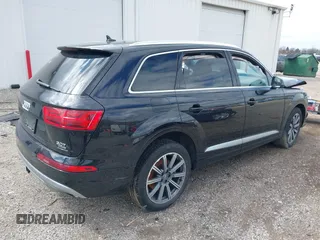 2018 Audi Q7 Prestige z VIN WA1VAAF75JD025929, wystawiony jako IAAI lot #41976794 z przebiegiem 89 640 mil mil oraz . Historia ofert i sprzedaży dostępna na DreamBid. Obrazek 4.