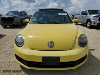 2012 Volkswagen Beetle 2.5L w/Sun/Sound/Nav PZEV with VIN 3VWJP7AT0CM637504, listed as a Copart auction lot 74178144 with 0 mi miles and Non Repairable. Bid and sale history available at carsss.com. Image 5.