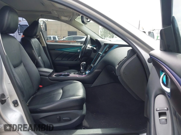 2014 Infiniti Q50 Premium with VIN JN1BV7AP2EM679481, listed as a IAAI auction lot 41836371 with 133,393 mi miles. Bid and sale history available at carsss.com. Image 5.