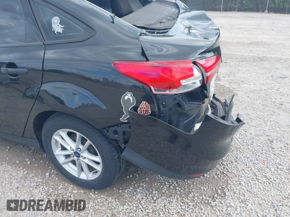 2015 Ford Focus SE with VIN 1FADP3F2XFL313187, listed as a IAAI auction lot 42083426 with 96,562 mi miles and . Bid and sale history available at carsss.com. Image 20.