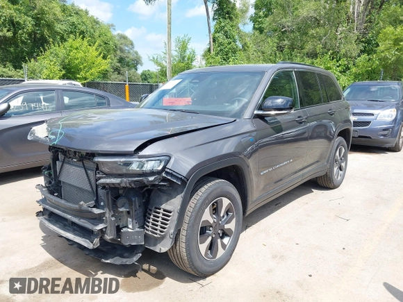 2024 Jeep Grand Cherokee with VIN 1C4RJYB68RC132293, listed as a IAAI auction lot 42597310 with 39,517 mi miles and . Bid and sale history available at DreamBid. Image 17.