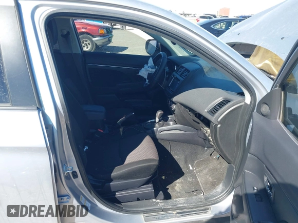 2017 Mitsubishi Outlander ES with VIN JA4AP3AU8HZ050200, listed as a IAAI auction lot 41405780 with Not provided miles and . Bid and sale history available at DreamBid. Image 5.