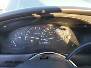 1999 Mercury Mountaineer z VIN 4M2ZU55P7XUJ42065, wystawiony jako Copart lot #85194624 z przebiegiem 304 261 mil mil oraz Szkoda całkowita • Salvage title. Historia ofert i sprzedaży dostępna na DreamBid. Obrazek 9.