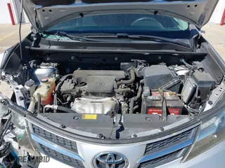 2015 Toyota RAV4 XLE with VIN JTMRFREV5FJ013327, listed as a IAAI auction lot 41811487 with 189,061 mi miles. Bid and sale history available at carsss.com. Image 10.