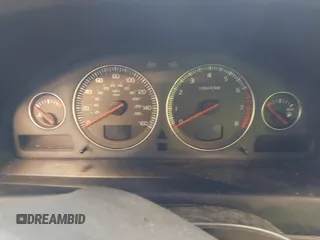 2004 Volvo S60 с VIN YV1RS61T842344192, выставлен на аукционе IAAI как лот 41278520 с пробегом Не указан миль и . История ставок и продаж доступна на DreamBid. Изображение 7.