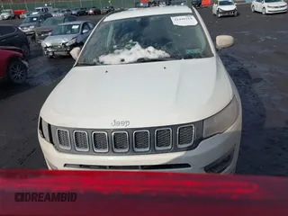 2019 Jeep Compass Latitude with VIN 3C4NJDBB7KT703593, listed as a IAAI auction lot 41490224 with 99,640 mi miles. Bid and sale history available at carsss.com. Image 12.