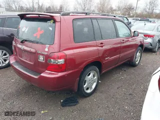 2006 Toyota Highlander w/3rd Row with VIN JTEDP21A860114221, listed as a IAAI auction lot 41070045 with 231,652 mi miles. Bid and sale history available at carsss.com. Image 4.