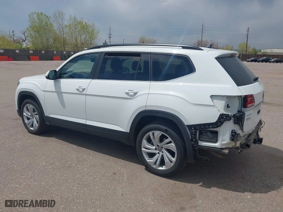 2022 Volkswagen Atlas 3.6L V6 SE w/Technology with VIN 1V2WR2CA2NC524674, listed as a IAAI auction lot 42116089 with 55,598 mi miles. Bid and sale history available at carsss.com. Image 3.